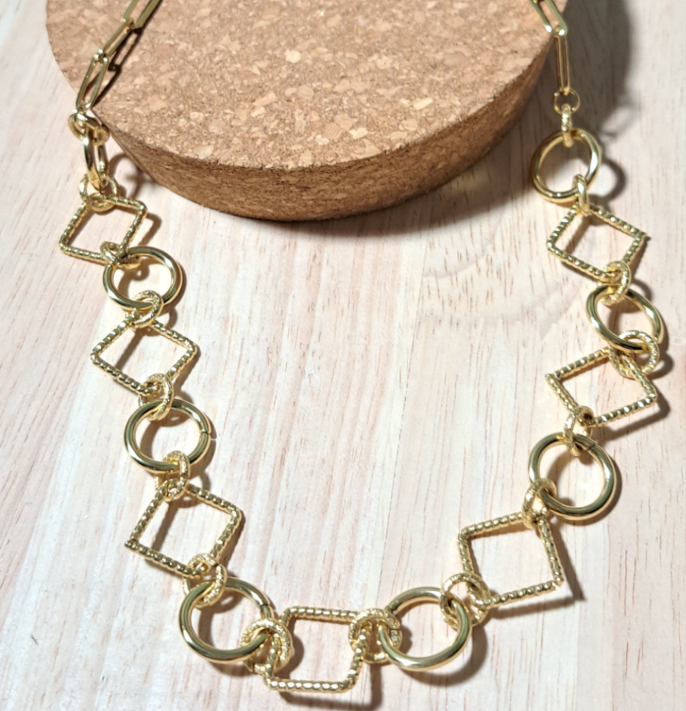 Collier Anneaux & Carrés Entrelacés