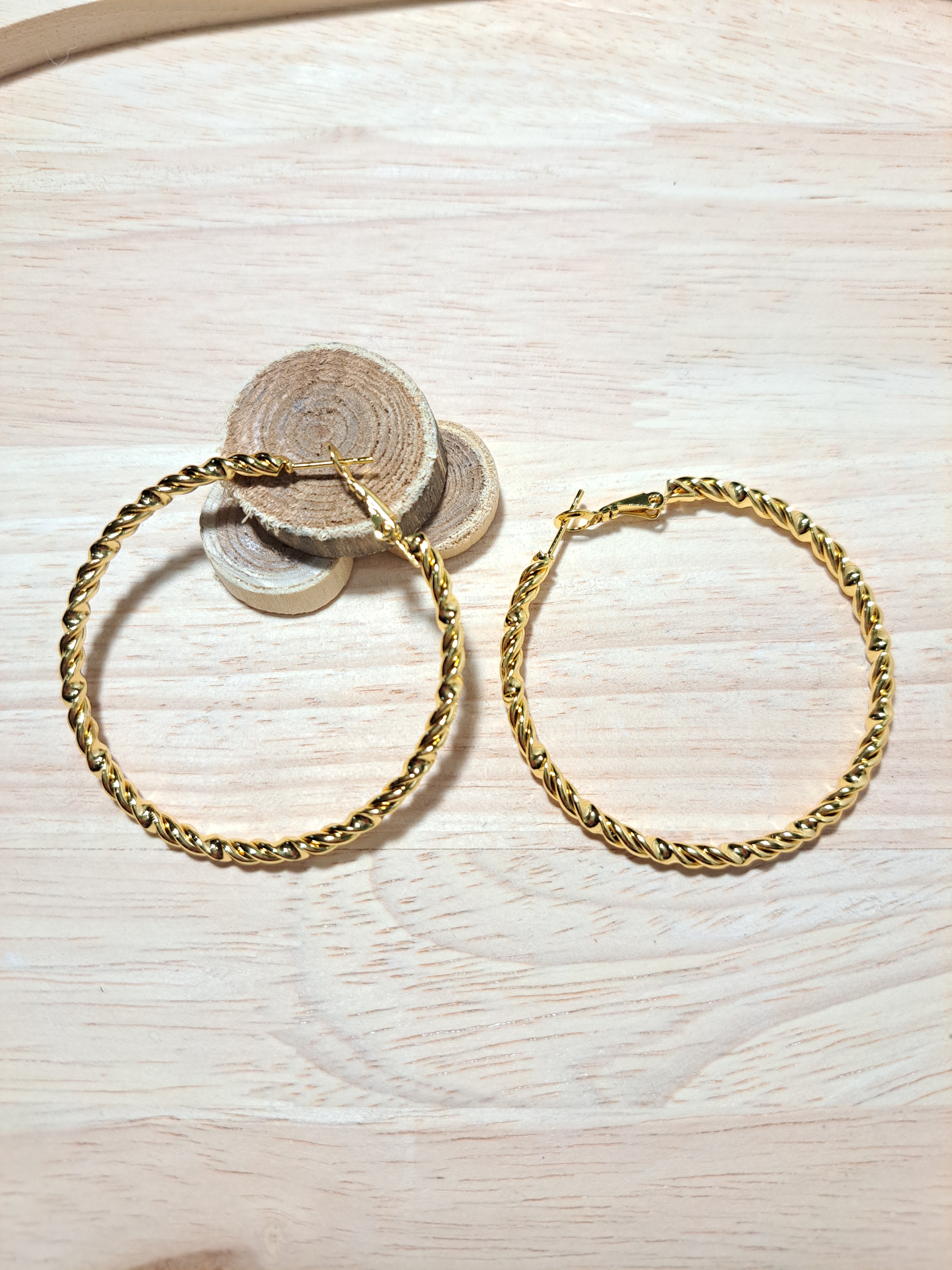 Créoles torsadées dorées