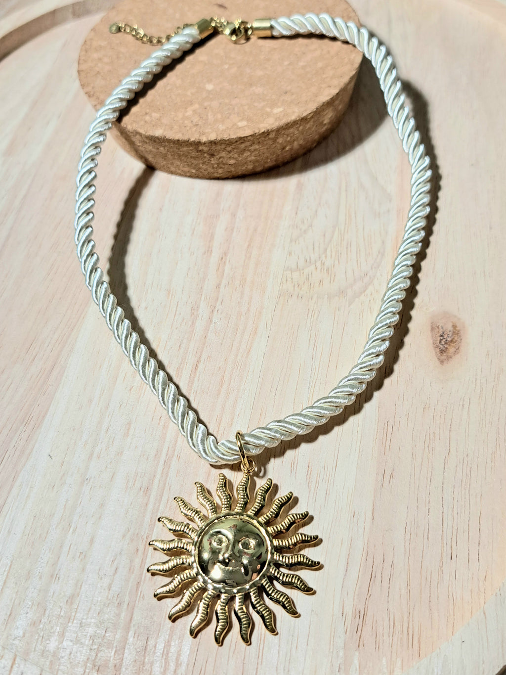 Collier Soleil Doré