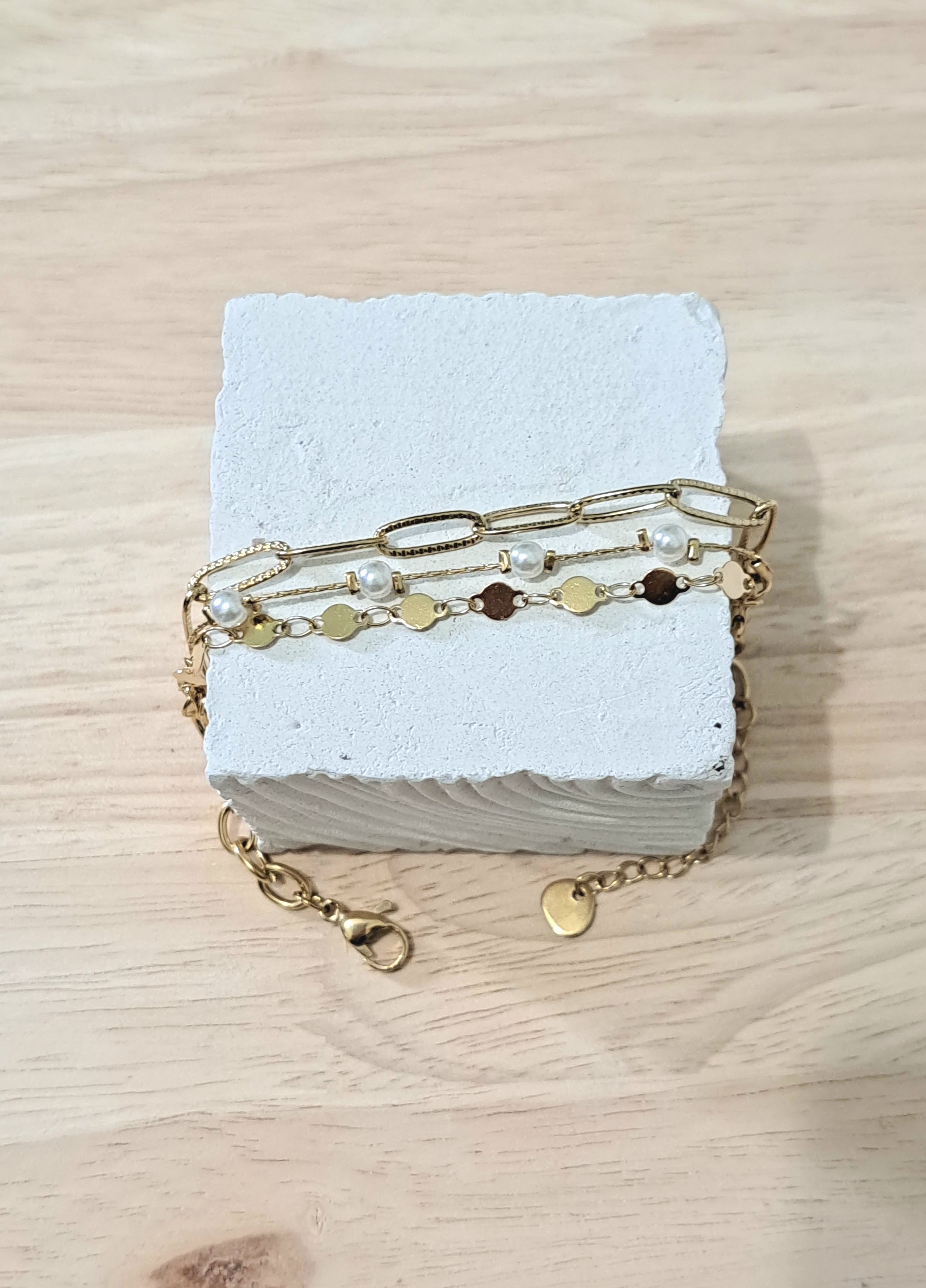 Bracelet multi chaîne doré & perles