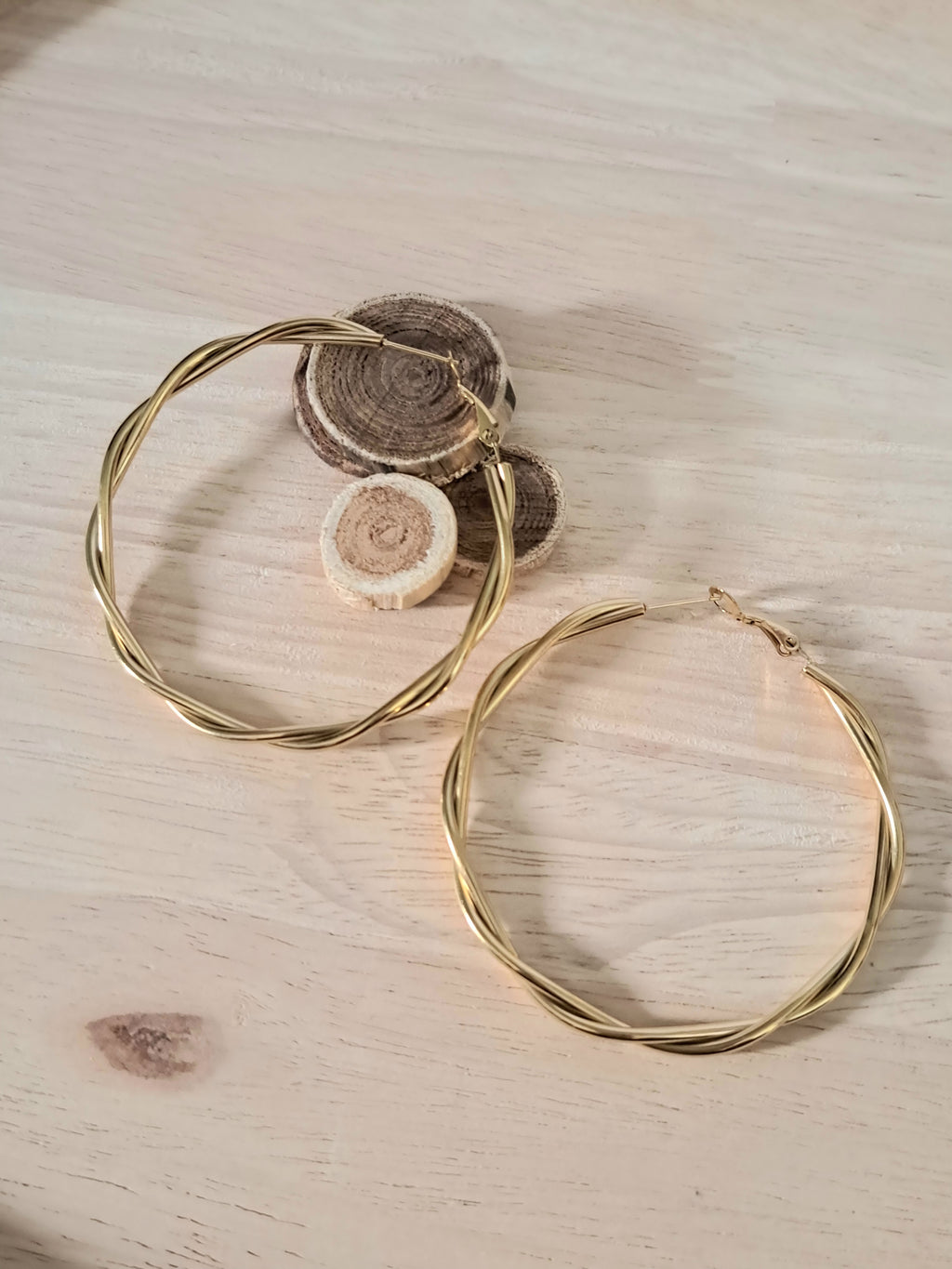 Créoles torsadées fines dorées