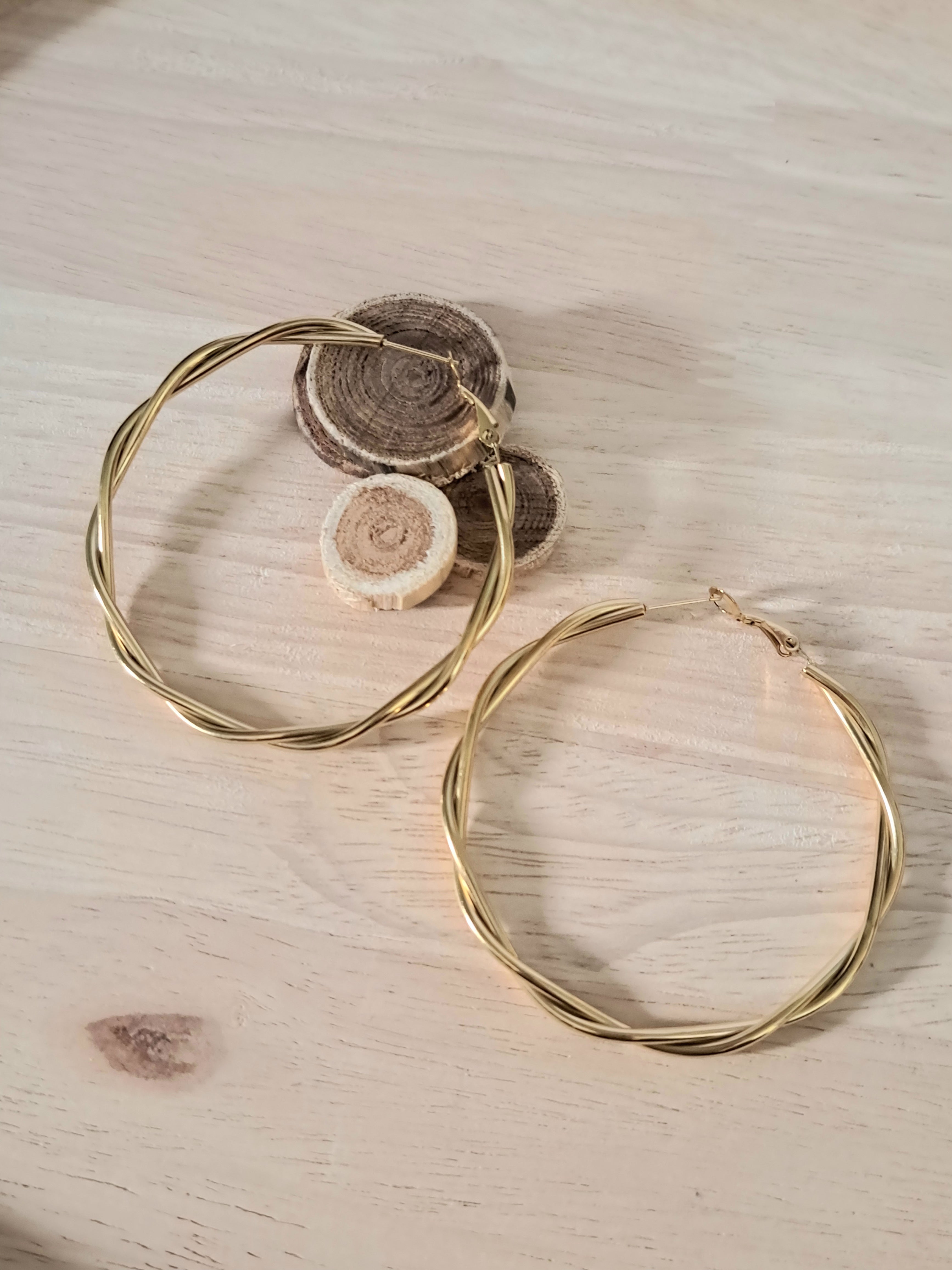 Créoles torsadées fines dorées