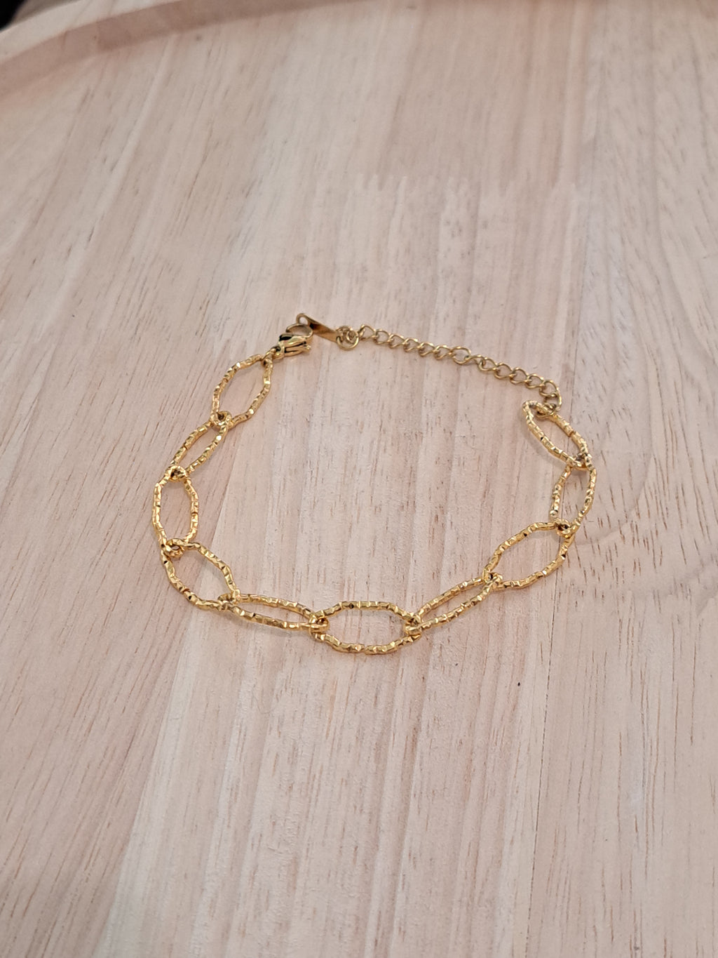 Bracelet doré maillons texturés ovales